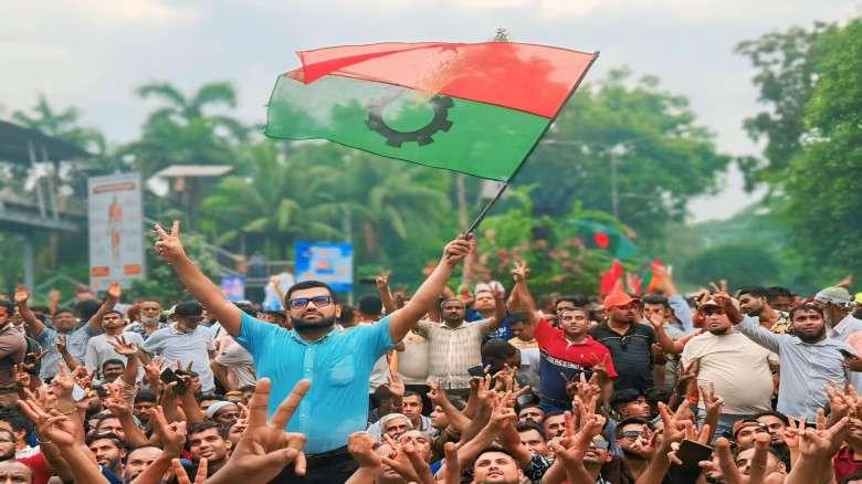 হাসপাতালে চিকিৎসাধীন সাজ্জাদুল মিরাজ...