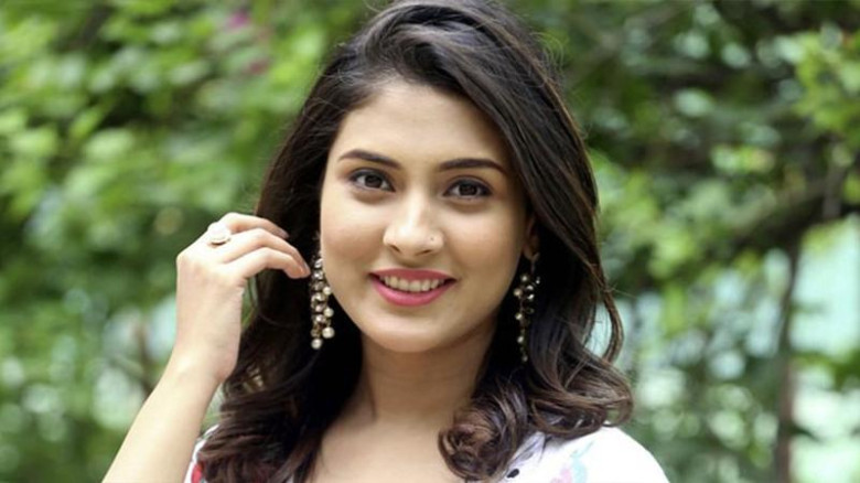 গরুর হাটে হারিয়ে গিয়েছিলেন মেহজাবীন...