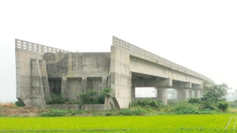 কালীগঙ্গা নদীর ওপর ৩৫ কোটি টাকার সেতু, সংযোগ সড়ক ন...