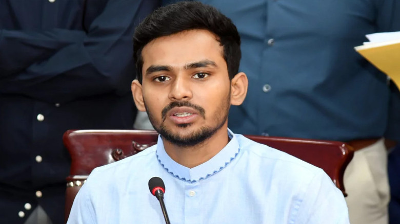 ইশরাক হোসেন আইন লঙ্ঘন করছেন, দাবি আসিফ মাহমুদের...
