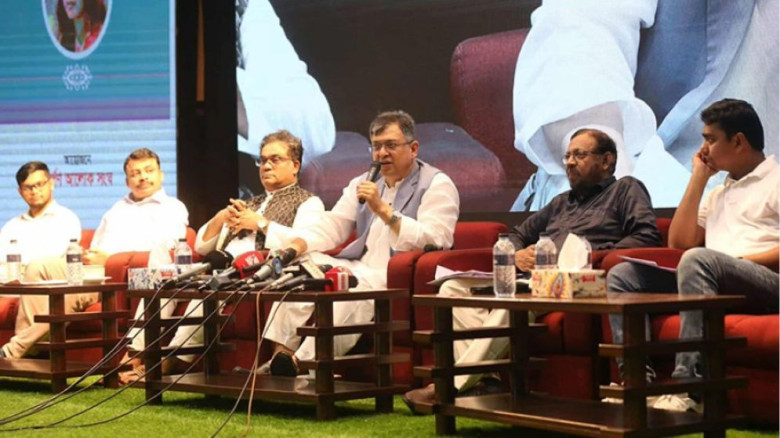 মেধাহীন করে জাতিকে শাসন করতেই মেধাপাচার...