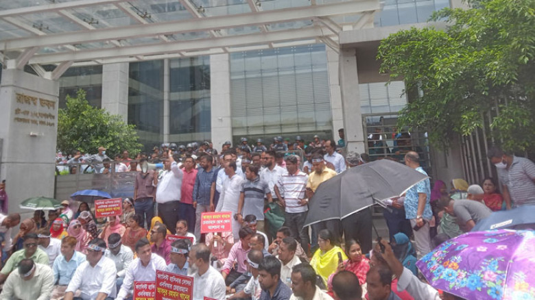 এনবিআর চেয়ারম্যানের অপসারণ দাবিতে ‘কমপ্লিট শাটডাউন...