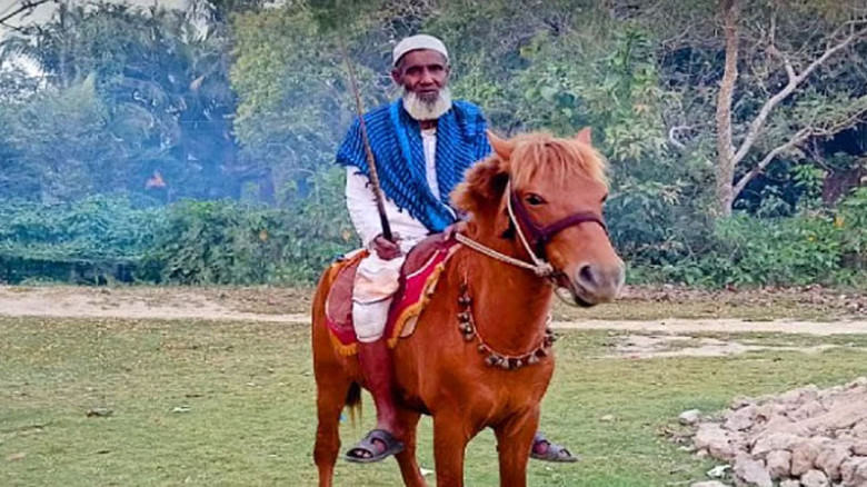 ‘গোরখোদক’ সেই মনু মিয়া পাড়ি দিলেন শেষ ঠিকানায়...