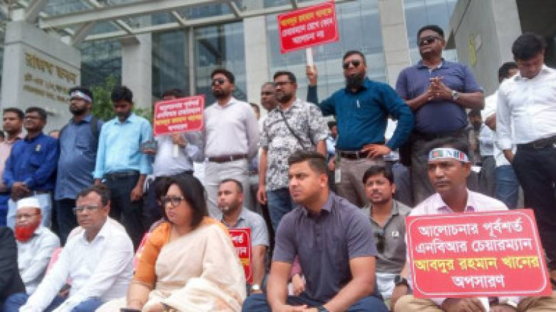 এনবিআরে ‘কমপ্লিট শাটডাউন’ চলছে...