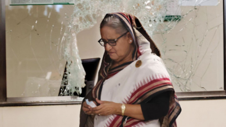 শেখ হাসিনার ৬ মাসের কারাদণ্ড...