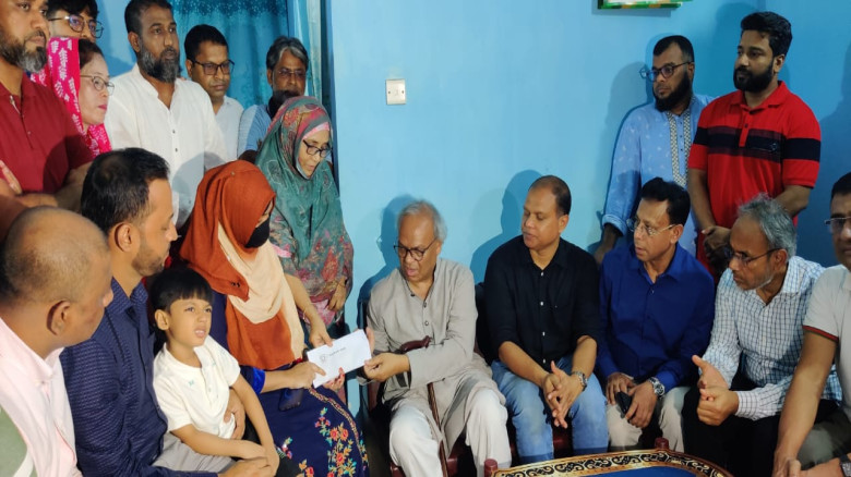 শহীদ মুত্তাকিনের অসুস্থ স্ত্রী’র খোঁজ নিলেন তারেক ...