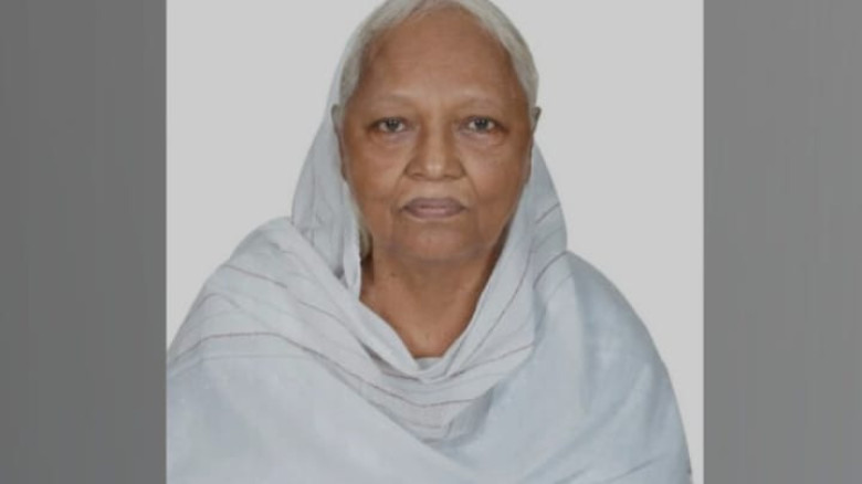 আমার দেশ সম্পাদকের মায়ের মৃত্যুতে ইলিয়াস পত্মীসহ ব...