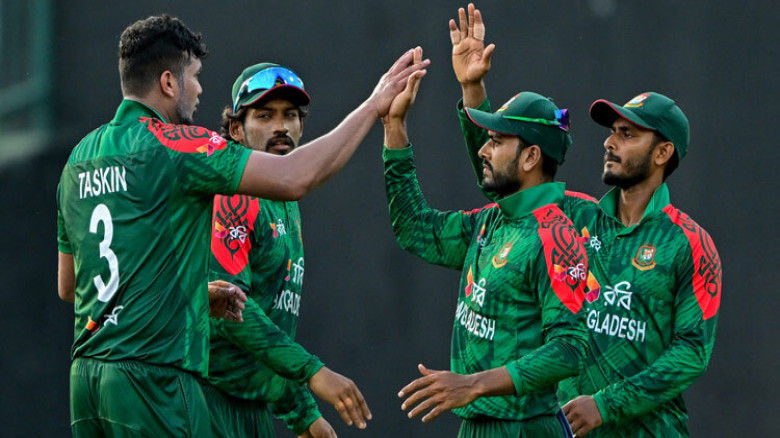 শ্রীলঙ্কাকে ২৮৫ রানে আটকালো বাংলাদেশ...