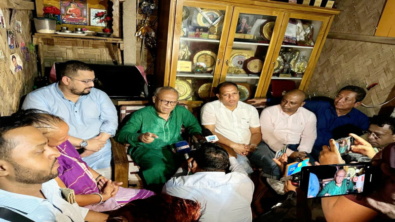 ‘গোল্ডেন গার্ল’ খ্যাত ফুটবলার ঋতুপর্ণা চাকমার ক্যা...
