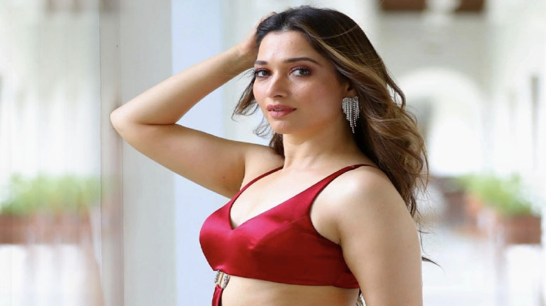কোহলির সঙ্গে প্রেম ও রাজ্জাককে বিয়ে !...