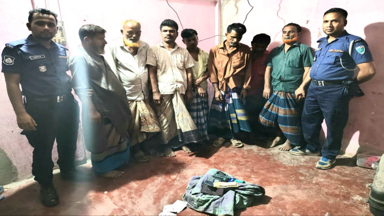 বানিয়াচংয়ে সেনা অভিযানে ৭ জুয়াড়ি আটক...