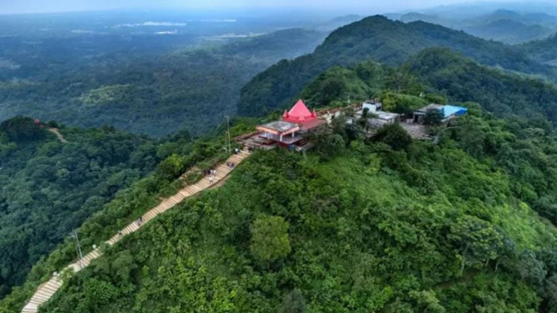 চন্দ্রনাথ পাহাড় ঘিরে উসকানিমূলক কার্যক্রমের চিহ্ন ...