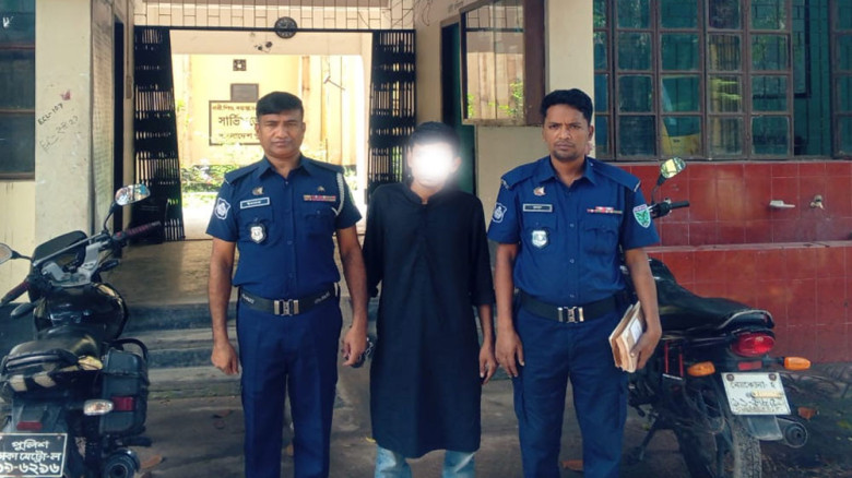 ধর্মপাশায় প্রবাসীর স্ত্রীকে ধর্ষণের অভিযোগে চিকিৎস...