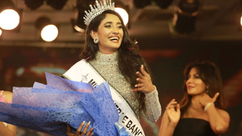 মিস ইউনিভার্স বাংলাদেশের খেতাব জিতলেন মিথিলা...