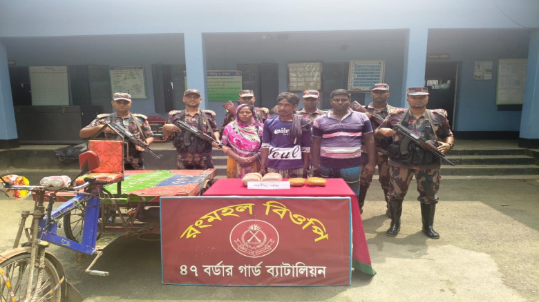 গাংনী সীমান্তে গাঁজাসহ আটক ৩...