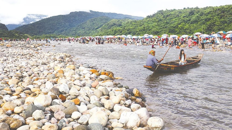 ‘সাদাপাথরে’ নৌকা চলাচলে নতুন নির্দেশনা...