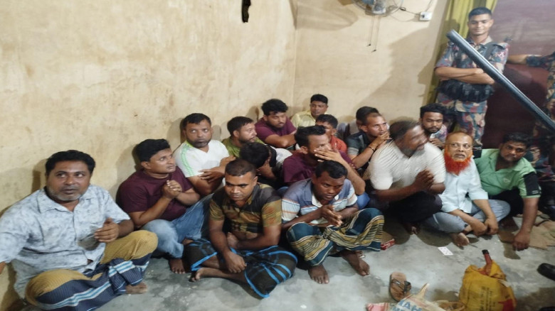 ভেড়ামারায় জুয়ার আসরে বিজিবি’র অভিযানে গ্রেপ্তার ১৮...