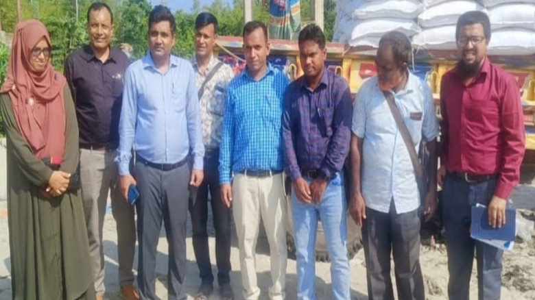 উলিপুরে ৬১৪ বস্তা নকল টিএসপি সার ধ্বংস...