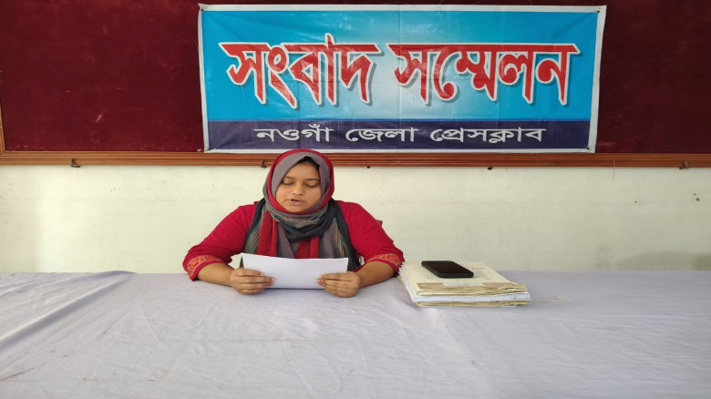নওগাঁয় বসতবাড়ী ও জমি জবরদখলের চেষ্টায় চাচার বিরুদ্...