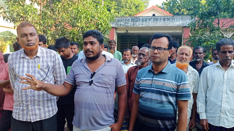 গাংনী রাইপুর ইউপি কমপ্লেক্স ভাংচুর, লুটপাট, প্যানে...