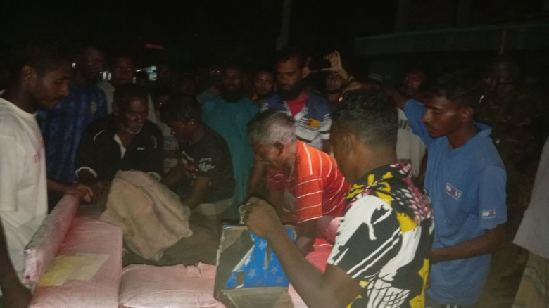 ঘোড়াঘাটে সড়ক দুর্ঘটনায় প্রাণ গেল সুনিল মার্ডীর...