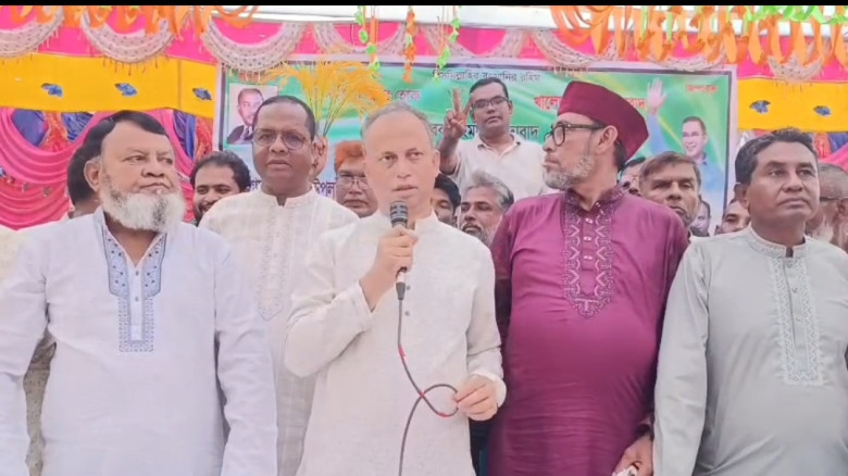 তারেক রহমানকে বিনা কারণে মেরুদণ্ড ভেঙে বিদেশ পাঠিয়...