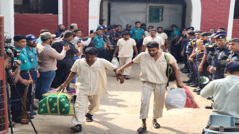 অবশেষে নতুন ঠিকানায় ১০০ সাজাপ্রাপ্ত বন্দী...