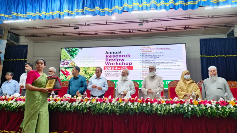 বিনার গবেষনায় ২২ ফসলের ১৩৭ জাত উদ্ভাবন, পেনশন দাবি...