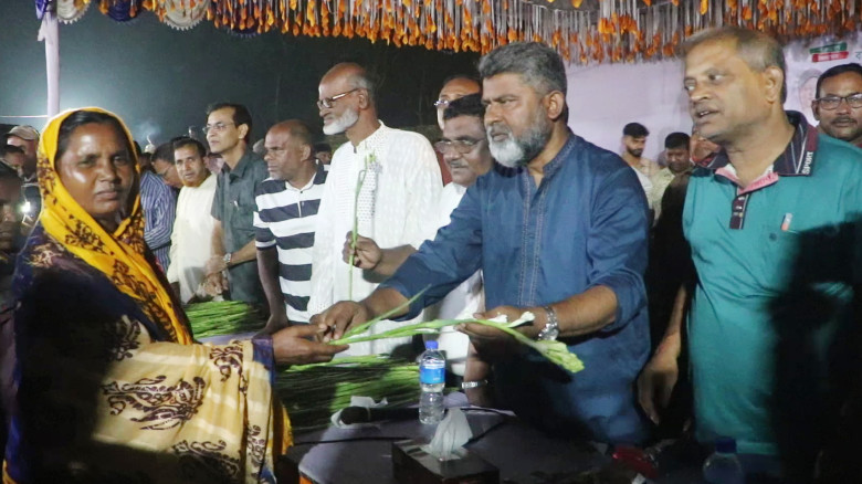 বিএনপিতে যোগ দিলেন ৫০০ সনাতন ধর্মাবলম্বী পরিবারের ...
