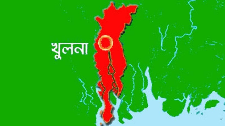 খুলনায় ইজিবাইকের মোটরের সাথে ওড়না পেচিয়ে যুবতীর ম...