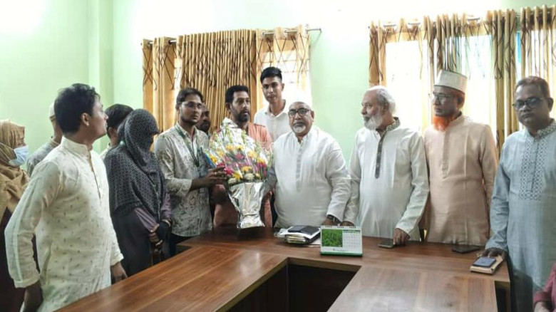 ইসলামি ব্যাংকের চাকরিচ্যুত ১৮ কর্মকর্তার পাশে বিএন...