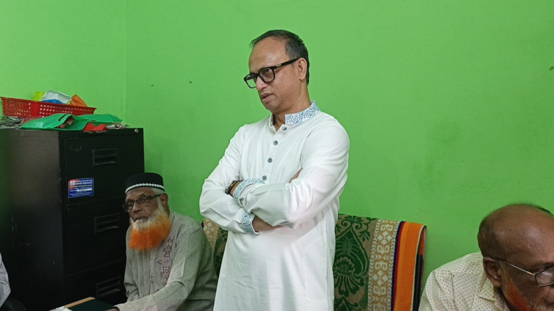 জীবননগরে বীর মুক্তিযোদ্ধাদের সঙ্গে বিজিএমইএর সভাপত...