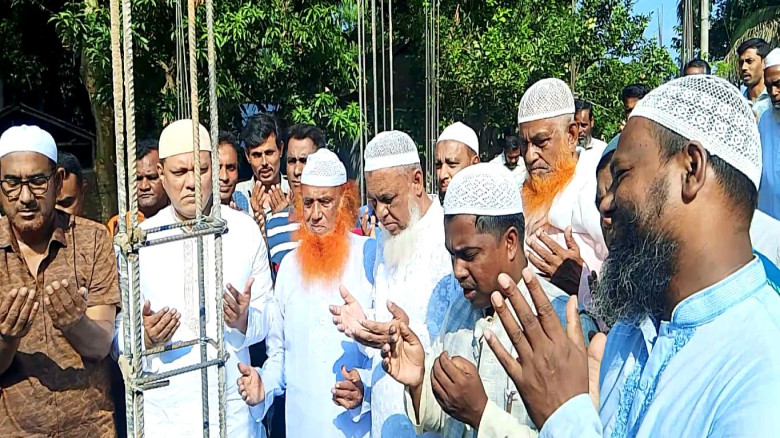 ঝিনাইগাতীতে মসজিদের নির্মাণ কাজ উদ্বোধন...