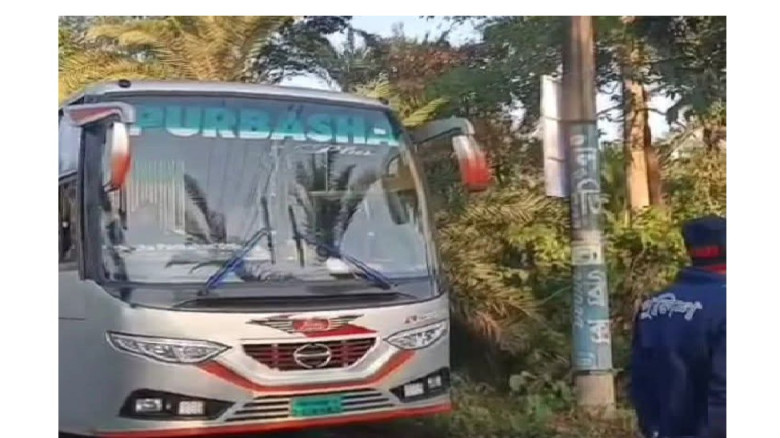জীবননগরে ‘পূর্বাশা পরিবহনে’র নৈশ কোচে ডাকাতি...