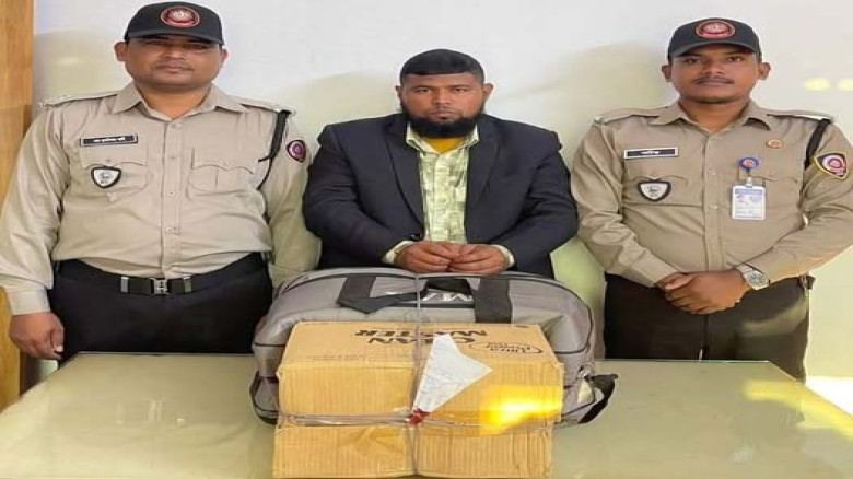 সৈয়দপুরে বাসে তল্লাশি চালিয়ে প্রায় ১১ লাখ টাকার গা...