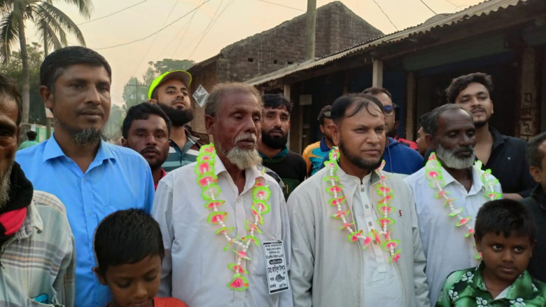 ঘোড়াঘাটে রিক্সা-ভ্যান শ্রমিক ইউনিয়ন নির্বাচনে সভা...