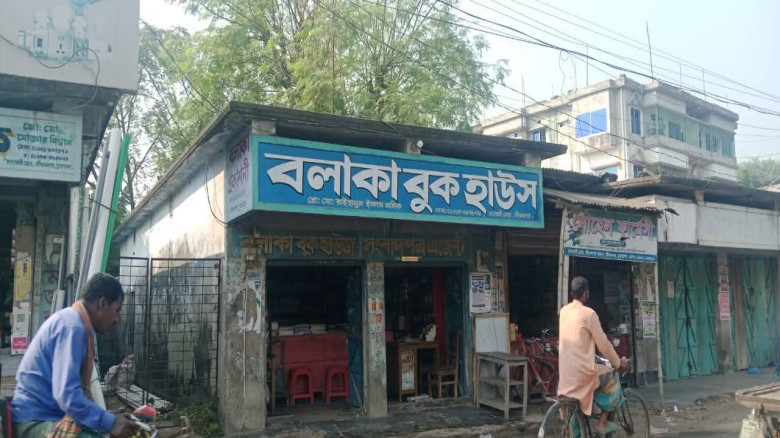 জীবননগর বাজারে কয়েকটি দোকানে দুর্ধর্ষ চুরি...