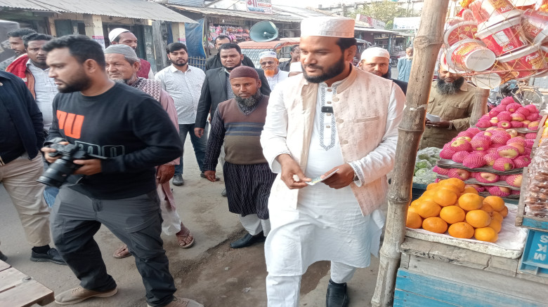 কাহারোলে জামায়াতের প্রার্থীর গণসংযোগ...