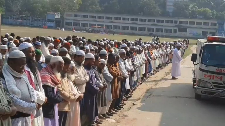 নাটোরে দাফন সম্পন্ন হলো ঢাকায় ছুরিকাঘাতে খুনের স্ব...