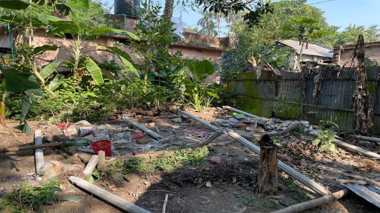 পুঠিয়ায় মাদকের আস্তানা গুঁড়িয়ে ৫ শতক খাস জমি উদ্ধা...