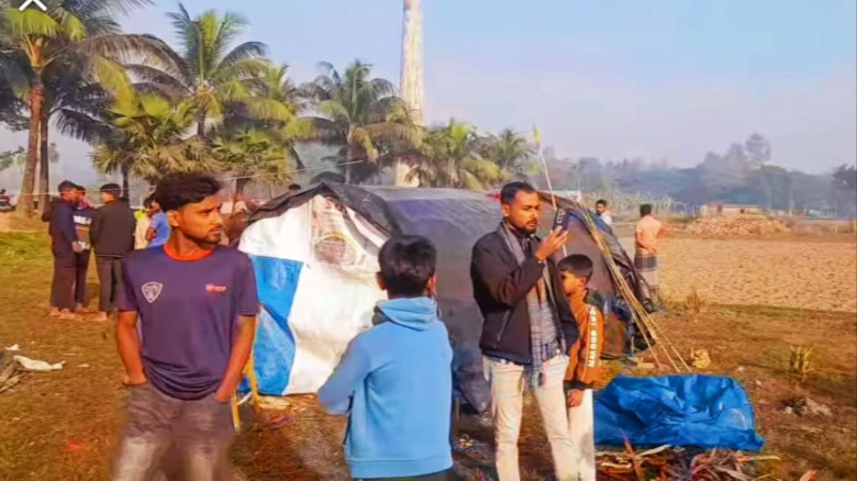 বগুড়ায় অস্থায়ী বেদেদের সাথে স্থানীয়দের সংঘর্ষে এক ...