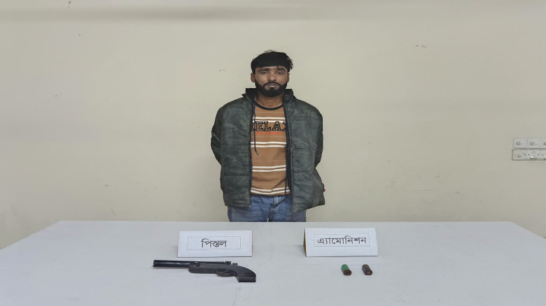 গাংনীতে অস্ত্র ও গুলিসহ আটক ১...