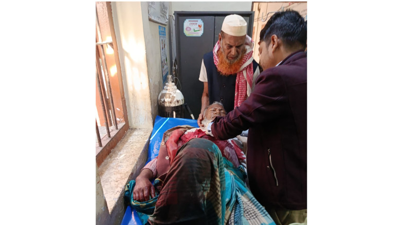 বানিয়াচংয়ে সরকারি পুকুরের কচুরিপানা পরিষ্কার নিয়ে ...