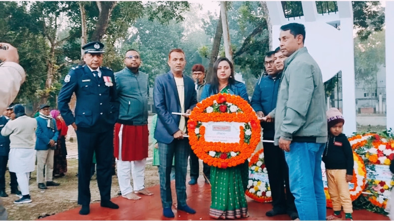 ক্ষেতলালে বিজয় দিবস পালিত...
