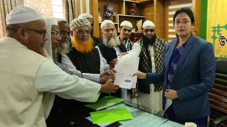 সিরাজগঞ্জ-৫ আসনে ইসলামী আন্দোলনের মনোনয়ন পত্র সংগ্...