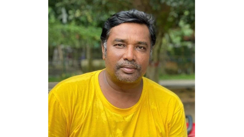 ময়মনসিংহে পুলিশের গ্রেফতার এড়াতে বাসার বেলকনি থেকে...