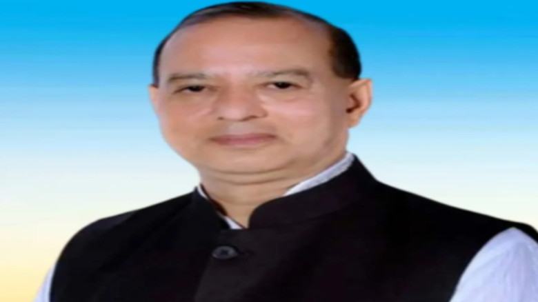 বরিশালে কেন্দ্রীয় আওয়ামী লীগ নেতা মোয়াজ্জেম গ্রেপ্...