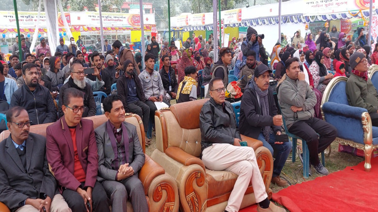 উদ্যোক্তাদের উৎপাদিত পণ্য ও প্রযুক্তি প্রদর্শনের জ...