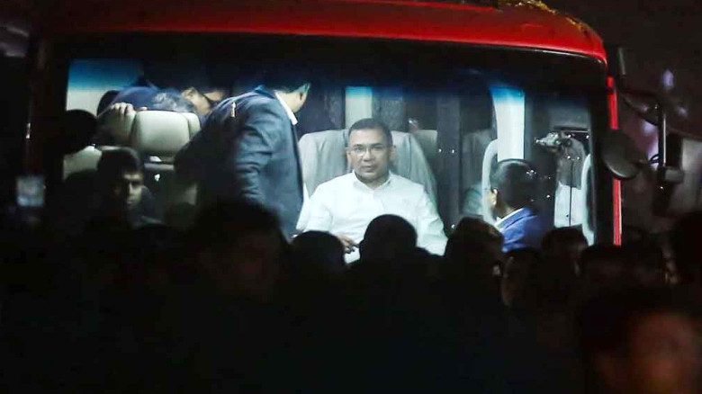 এভারকেয়ার থেকে গুলশানের বাসার উদ্দেশে তা