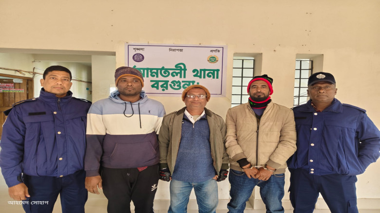 আমতলীতে ডেভিল হান্ট অভিযানে ৩ জন গ্রেফতার...